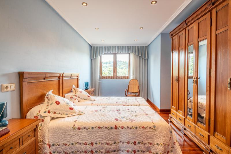 Foto 63323e1f-5578-4eea-9970-519eb1fe2747. Casa a al fueyo 381 a Viella-Granda-Meres Siero