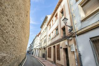 Pis a Oviedo - cl paraiso 2. Venta de piso para reformar en calle paraiso.