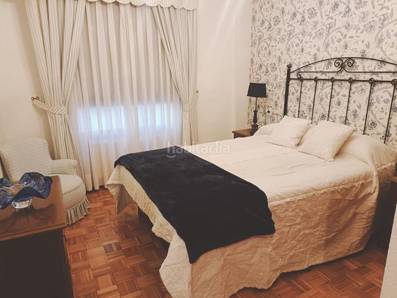 Foto 0fd9ce53-fe04-4c66-af08-c3bd9e4336b8. Miete etagenwohnung in Gijón - dindurra 18 in Centro Gijón