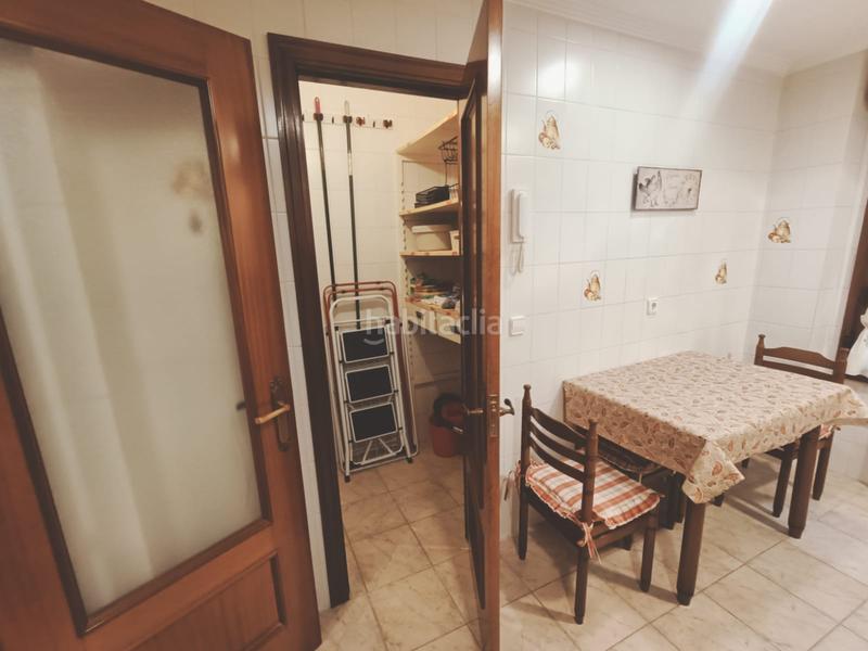 Foto 9c299c8c-6db6-462c-9ed2-7fa2acbe589a. Miete etagenwohnung in Gijón - dindurra 18 in Centro Gijón