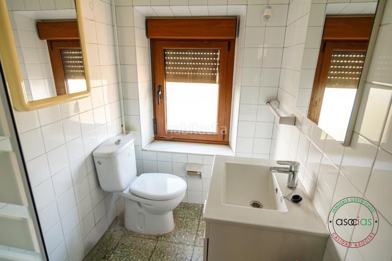 Foto 1e9c8831-8bdb-4097-bf85-88152de14929. Casa in carretera as233 39 in Regueras (Las)