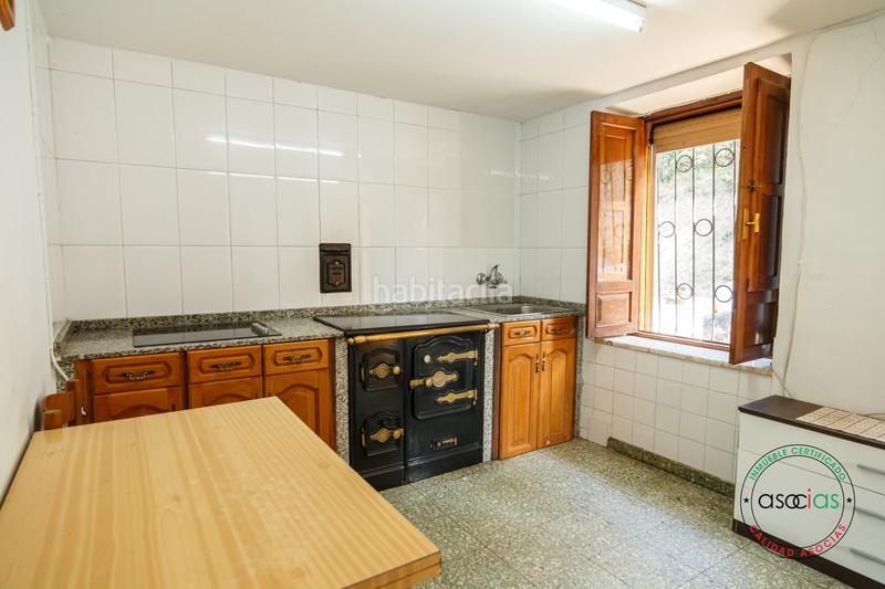 Foto 96f80192-31dd-40c7-af46-e4ef831b1bff. Casa in carretera as233 39 in Regueras (Las)