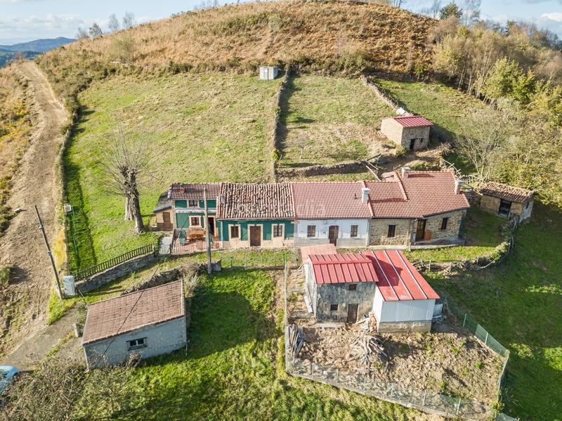 Foto 509acd23-3df3-42bd-962f-fb3cd4c42301. Maison jumelée dans ciaño - la trapa dans Lada Langreo