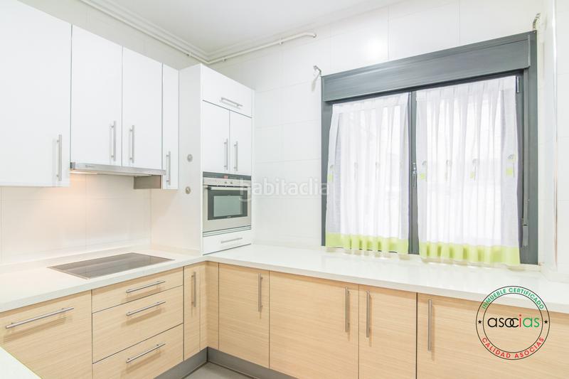 Foto 8d98d731-2adb-492e-ab5b-125dca78cef2. Flat in Oviedo - cl miguel angel blanco 5 in Masip Oviedo