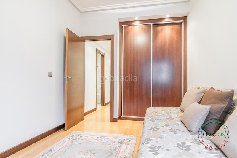 Foto b962ce59-3134-4b5a-97c1-c35370ff3445. Flat in Oviedo - cl miguel angel blanco 5 in Masip Oviedo