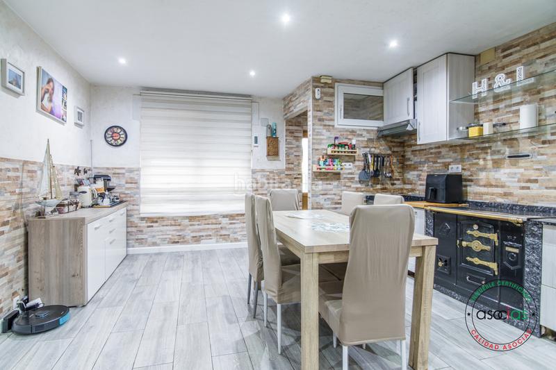 Foto 0e2b8ce5-dc9d-434b-940d-621aa65dff6c. Maison dans Gijón - cl jorge guillen 87 dans Santa Bárbara Gijón