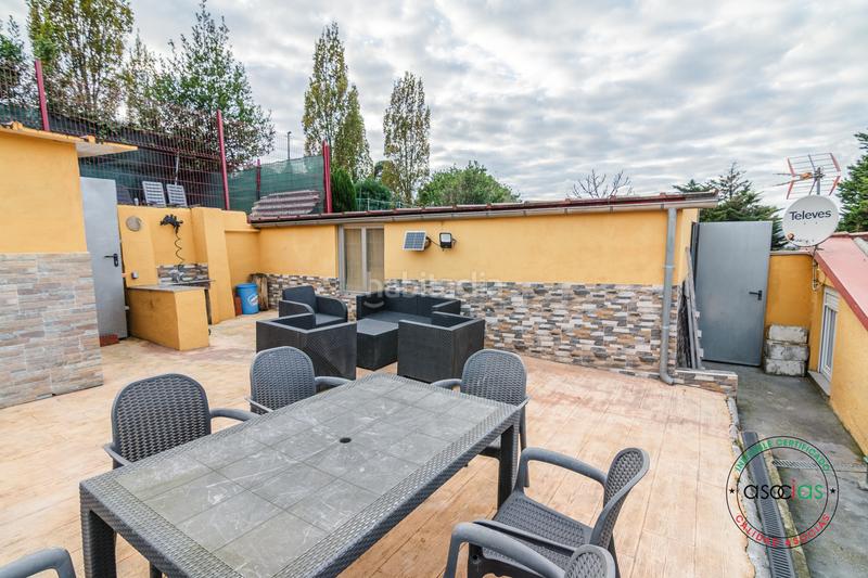 Foto 1bd8b94d-234b-4ebb-b1d0-cc0d72995df8. Maison dans Gijón - cl jorge guillen 87 dans Santa Bárbara Gijón