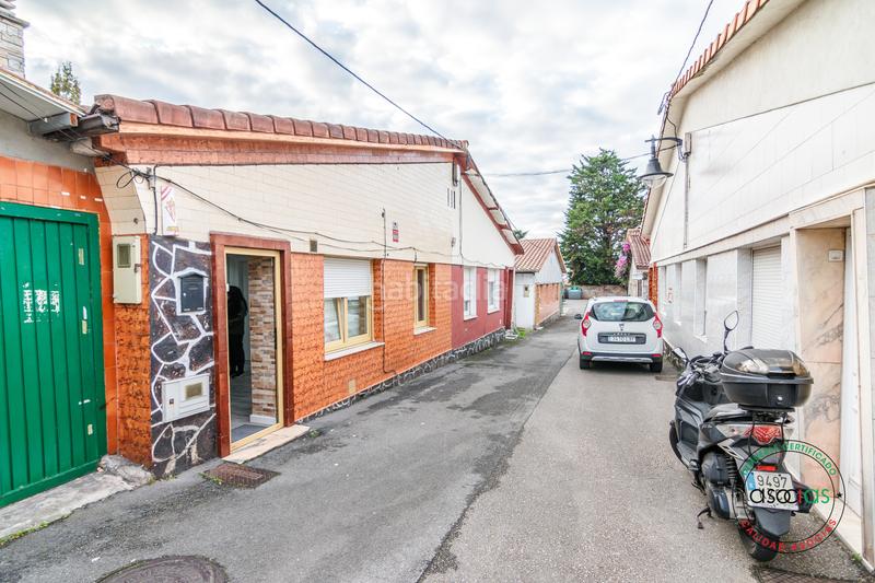 Foto 1d51b279-ca45-4626-a866-2a475326e19a. Maison dans Gijón - cl jorge guillen 87 dans Santa Bárbara Gijón