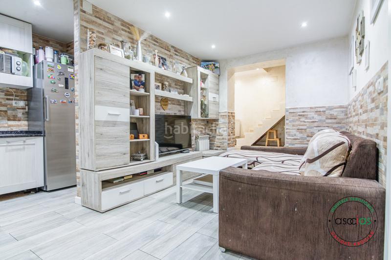 Foto 41cb36de-17e3-4817-b81d-938ab5689258. Maison dans Gijón - cl jorge guillen 87 dans Santa Bárbara Gijón