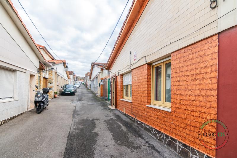 Foto 9845d537-e1b7-4d44-aa92-a9724dca3383. Maison dans Gijón - cl jorge guillen 87 dans Santa Bárbara Gijón