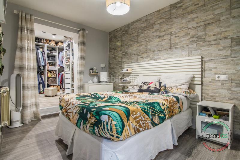 Foto f6dfd765-926b-46dc-b7c3-c75eddf216b2. Maison dans Gijón - cl jorge guillen 87 dans Santa Bárbara Gijón