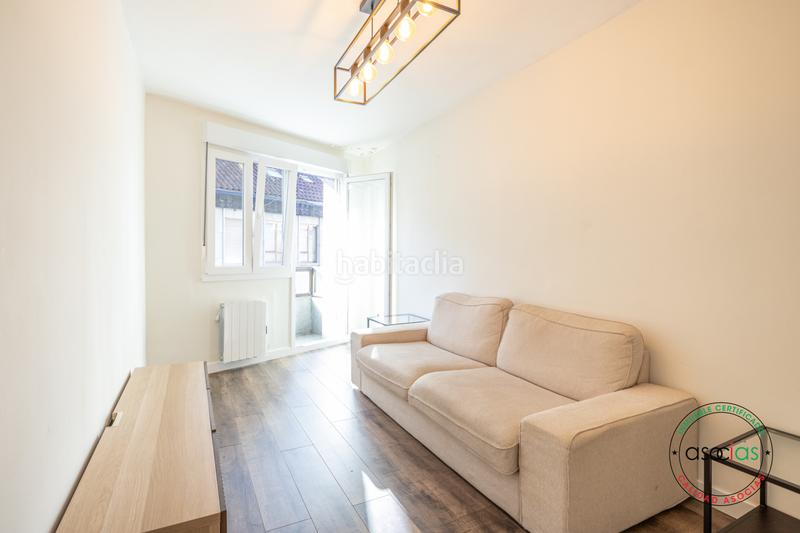 Foto 91d6aff5-d9fb-4c10-aa48-e27cd132344f. Piso en Oviedo - cl nueve de mayo 12 piso en venta centro en Oviedo