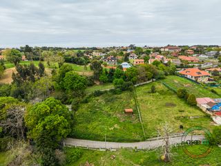 Finca rústica en Somió - cm fresnos 141. Exclusiva finca edificable orientada al sur en somió