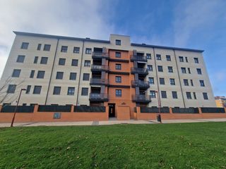 Flat  Haro - av logroño. Planta baja  con terraza y piscina en haro