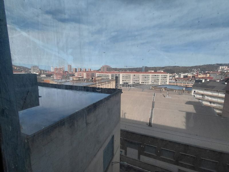 Foto e312e688-f4bc-439a-96b3-12d7219f4f8c. Local comercial a Rekalde Centro Bilbao