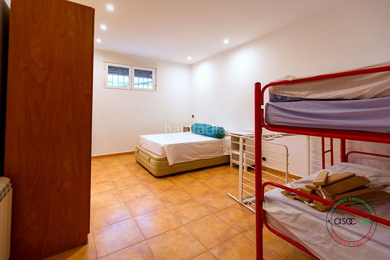 Foto dbaab8c7-6288-482c-ba46-7efe2b8df629. Casa amb calefacció piscina a Méntrida