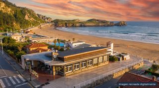 Geschäftsraum in Salinas - clarín 7. Activo hostelero en venta junto a la playa de salinas  inversión
