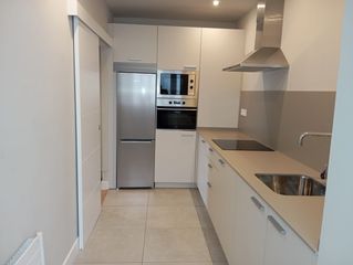 Rent Flat  Oviedo - cl general elorza 75. Espectacular 8º piso recién reformado en el edificio salesas gen
