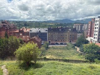 Alquiler Piso en Cl alvarez lorenzana 17. Amplio piso de 3 habitaciones con ascensor en alquiler