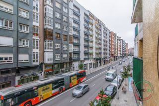 Appartamento in Gijón - av pablo iglesias 21. Piso grande en el centro de gijon