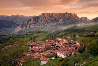 Casa in Lg bermiego 67. Tu refugio en asturias con vistas espectaculares! si buscas tran