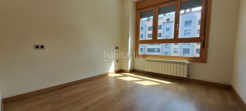 Foto fbd9d774-e664-4b95-8382-7c01cefbd444. Pis amb calefacció aparcament a Roces Gijón