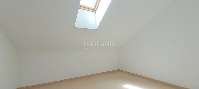 Foto 4b0e110b-e543-48e0-a636-3313027bfc0a. Pis amb calefacció aparcament a Roces Gijón