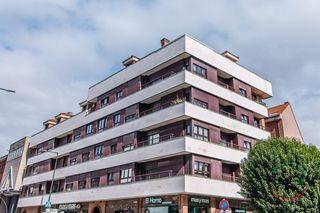 Appartement à Posada de llanera - av prudencio gonzalez 4. Gran oportunidad en posada de llanera! piso de 95 m con espectac