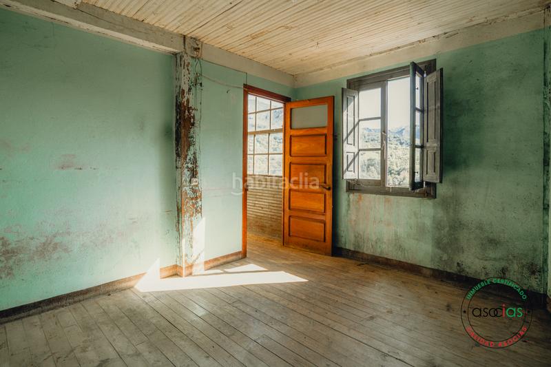 Foto 8e2e902f-ca39-4b8c-9fe2-bc4d10ede609. Haus in Caso - lg gobezanes 19 in Caso