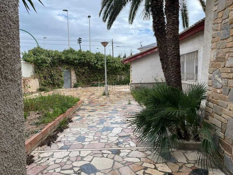 Foto e1b32a14-58b8-4105-ba37-44a350b5994c. Xalet amb aparcament a Ciutat Jardí - Torreta Verdí Elche / Elx