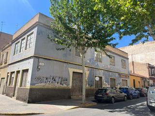 Terreno residenziale in Reina Victoria - Miguel Hernández. Solar en venta en esquina
