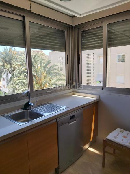 Foto 3a7718d6-5a24-430d-b604-191e618f1361. Rent apartment in Calas Santiago Bernabeu Santa Pola