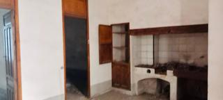 Casa en Reina Victoria - Miguel Hernndez. Casa de dos planta para rehabilitar o solar para construir.