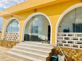 Xalet en Albatera. Chalet seminuevo en  albatera