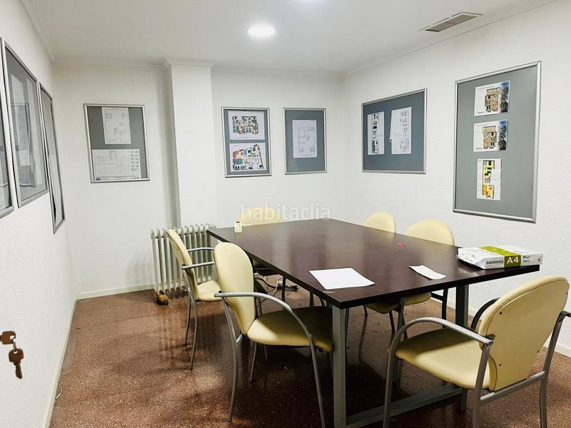 Foto 53276517-029f-430e-a0ca-482f55f3f7e2. Alquiler oficina entresuelo comercial en reina victoria en Elche / Elx