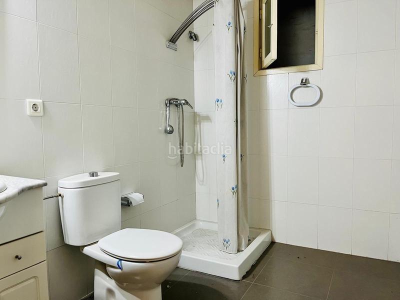 Foto bfcce317-3978-461b-9bb4-3d4ab5c5b7ea. Alquiler oficina entresuelo comercial en reina victoria en Elche / Elx