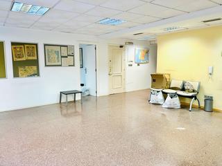 Location Bureau à Pont Nou - Corazón de Jesús. Entresuelo comercial en reina victoria