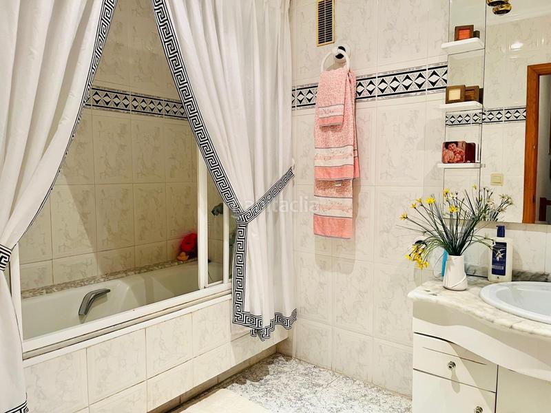 Foto e6859975-86c0-462b-a08a-4fb68fbb7835. Rent duplex with parking pool in Calas Santiago Bernabeu Santa Pola