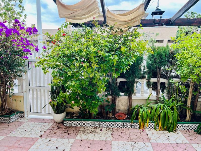 Foto ed25846e-a37d-4108-a302-f648617aaedb. Rent duplex with parking pool in Calas Santiago Bernabeu Santa Pola