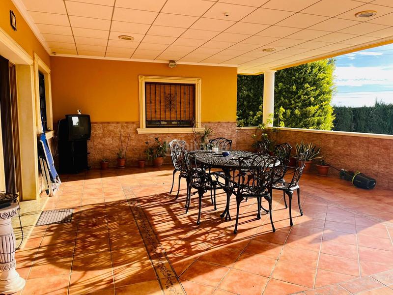 Foto f9363048-87c3-4515-b119-2d08b25e5bca. Xalet amb calefacció aparcament piscina a Jubalcoi Elche / Elx