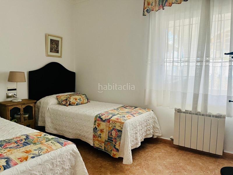Foto c8637cef-263b-4992-b556-3a289a7ab704. Chalet con riscaldamento parcheggio piscina in Peña de las Águilas Elche / Elx