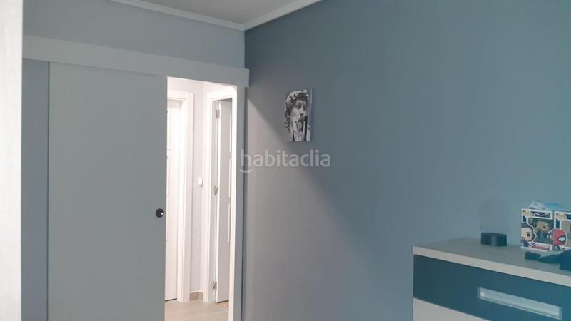 Foto 2a3d54ba-1383-4cd5-a5f9-b0fc5632f003. Piso  esquina en zona poeta miguel hernandez en Elche / Elx