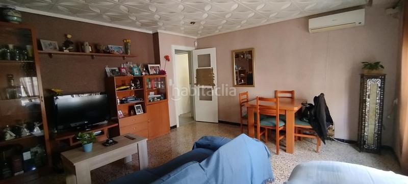 Foto ca028184-9c5c-49be-b2b6-d26ededad188. Piso  esquina en zona poeta miguel hernandez en Elche / Elx