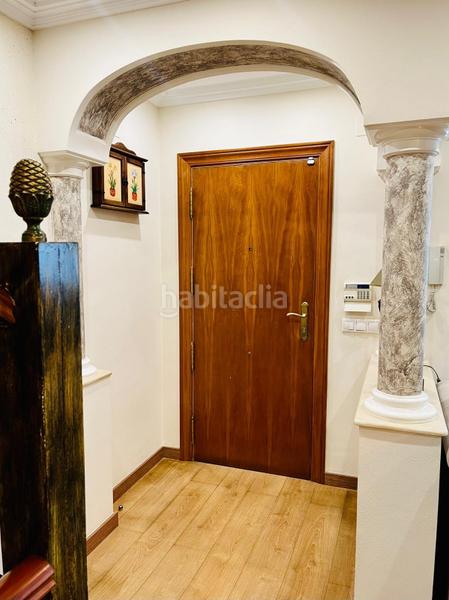 Foto aa8eace2-0eb6-4152-8a6c-ee079c1c6626. A tre livelli con riscaldamento parcheggio piscina in Elche / Elx