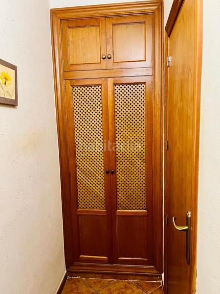 Foto f24b9adc-6737-4cc5-bb59-57d13bc0d116. A tre livelli con riscaldamento parcheggio piscina in Elche / Elx