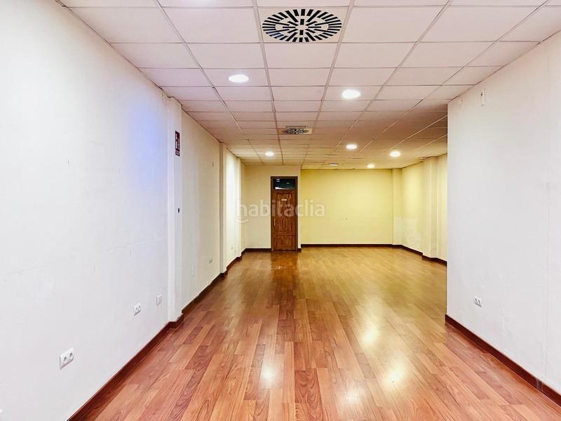 Foto 75a2d3f2-de39-4a1a-a264-31e1f159ffb4. Rent business premise in Reina Victoria - Miguel Hernández Elche / Elx