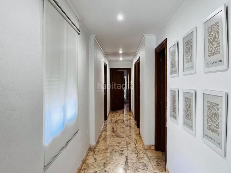 Foto b78ca3d8-5b28-4d77-b094-ce21beecae0a. Pis amb calefacció a Centro Elche / Elx