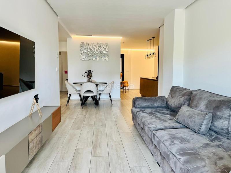 Foto e194e739-ff40-49a7-9c28-f545f31c5f9c. Pis amb calefacció aparcament piscina a El Travaló - Martínez Valero Elche / Elx