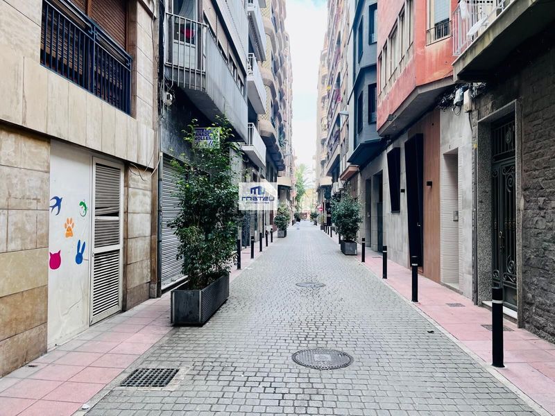Foto c599cd35-5886-467c-8745-fca6acc17279. Flat in Centro Elche / Elx