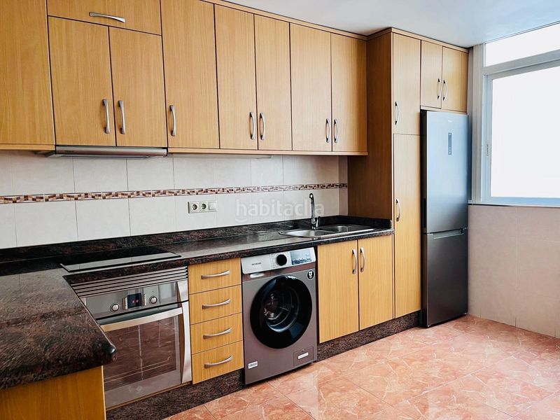 Foto c3cb20e5-4c14-47ce-abf7-5eac5b87b26b. Pis a Centro Elche / Elx